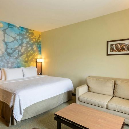 Courtyard By Marriott San Salvador Hotel Bagian luar foto