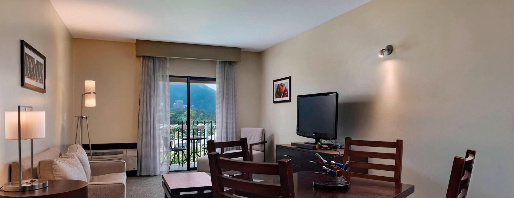 Courtyard By Marriott San Salvador Hotel Bagian luar foto