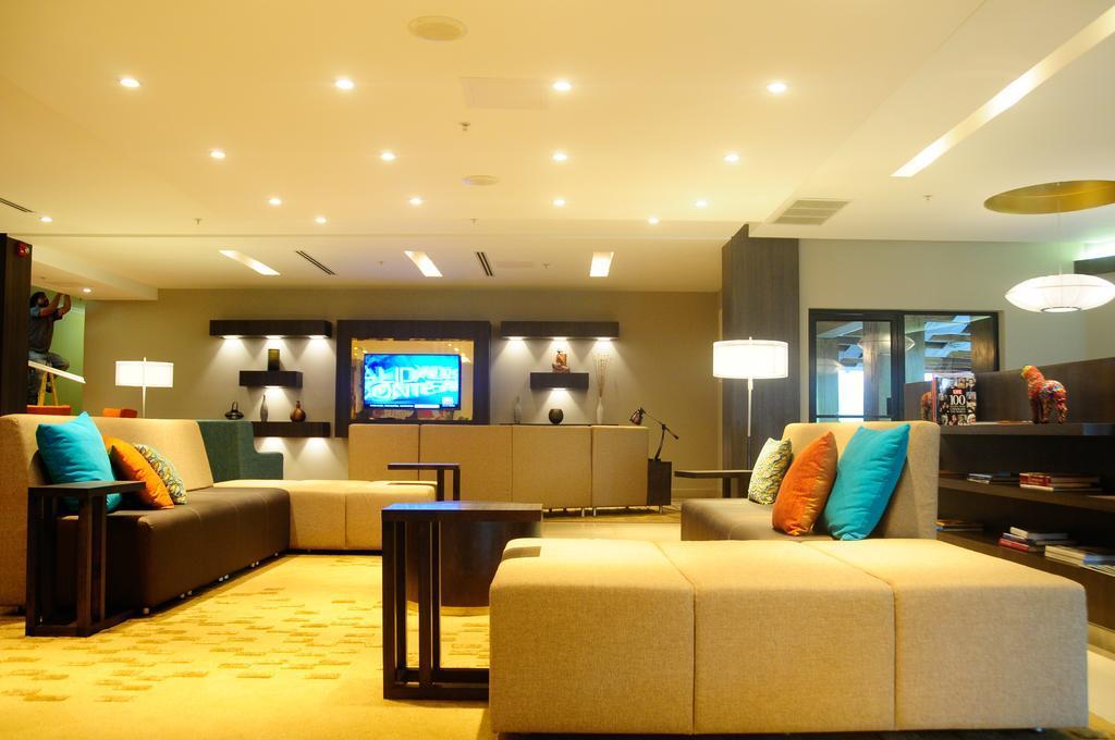 Courtyard By Marriott San Salvador Hotel Bagian luar foto