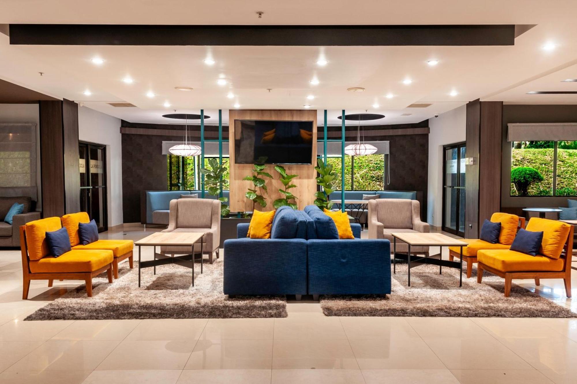 Courtyard By Marriott San Salvador Hotel Bagian luar foto