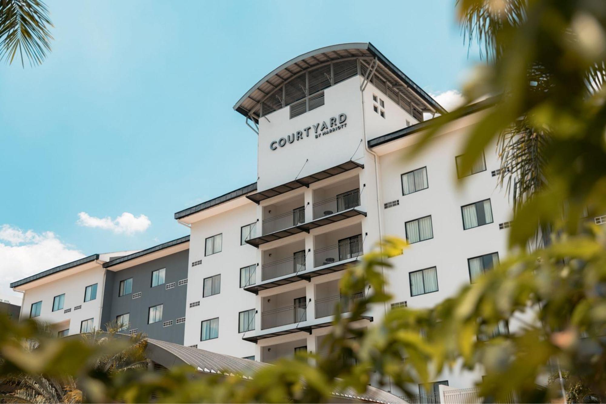Courtyard By Marriott San Salvador Hotel Bagian luar foto