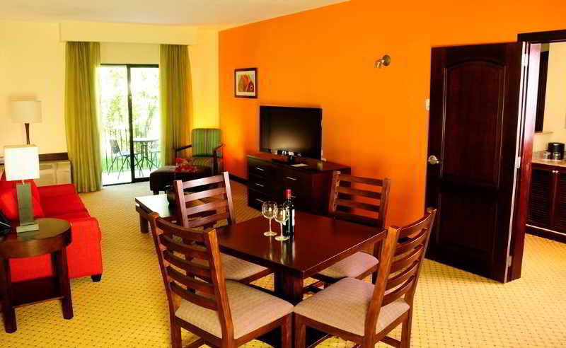 Courtyard By Marriott San Salvador Hotel Bagian luar foto
